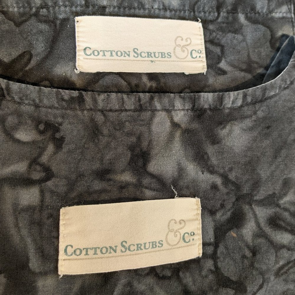 Cotton Scrubs & Co Black Batik Scrub Set (top & pant) in size 2XL, EUC!